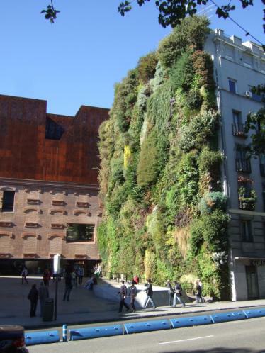 Der Vertikale Garten von P. Blanc in Madrid