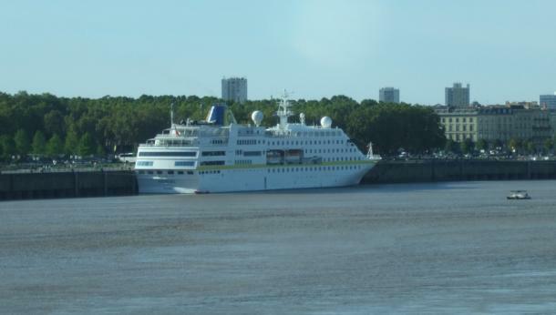 MS Hamburg in Bordeaux, September 2010