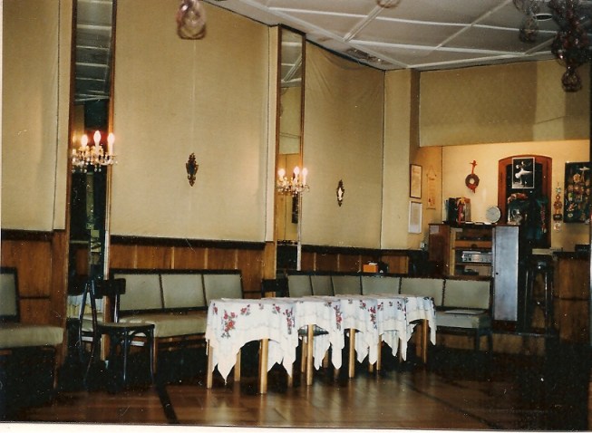 SCHULZ bei Übernahme 1984, vorderer Saal