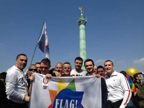 FLAG!-Mitgleider bei einer Demonstration gegen Homophobie und Transphobie in Frankreich, Paris  Bastille,  21. April 2013