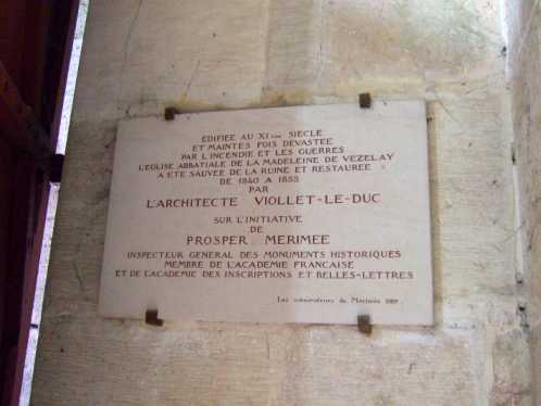 Vezelay Basilika Sainte Marie Madeleine, Gedenktafel für Viollet-le-Duc