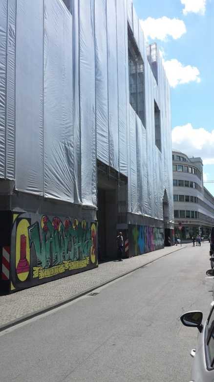 Kolumba Diözesan Museum Köln - die eingerüstete Westdfassade im juni 2017