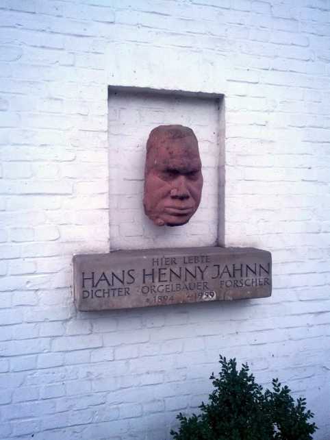 Hans Henny Jahnn Relieftafel Witthüs Hamburg Hirschpark