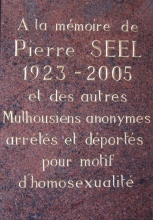 Pierre Seel Gedenk-Plakette Mulhouse (Foto: devoiretmemoire.org)