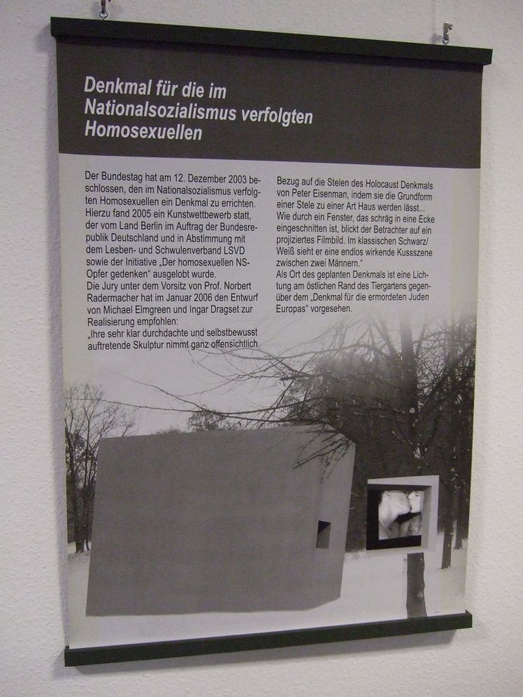 Potsdam Ausstellung Homosexuellenverfolgung 1933-45 (2009; Tafel Denkmal)